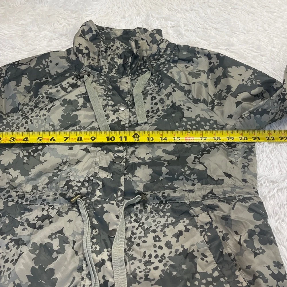Maurices Utility Jacket - Green and Gray CAMO WOMENS SIZE S DRAWSTRING WAIST